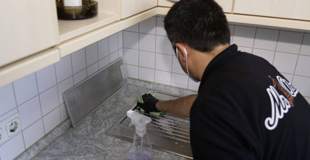 Beitragsbild: Das Messie-Syndrom oder wenn die Wohnung überquillt